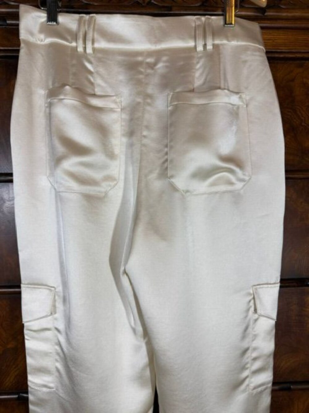 Express Ivory Satin Super High Rise Adjustable Buckle Hem Cargo Pant Sz 12 Long - Picture 9 of 16